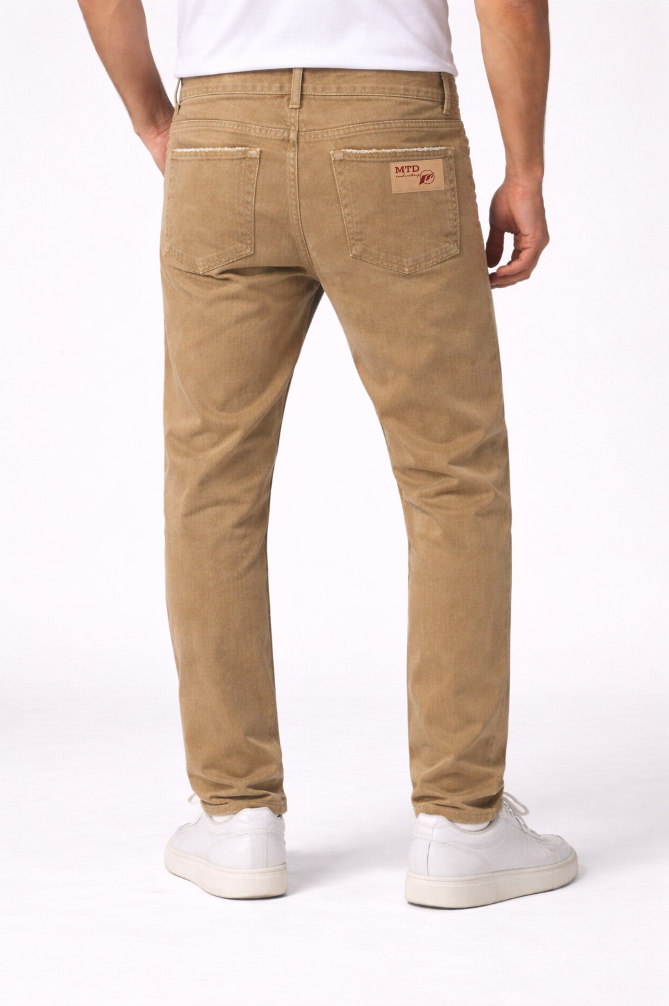 Jeans Slim Fit Fondo Sfilacciato